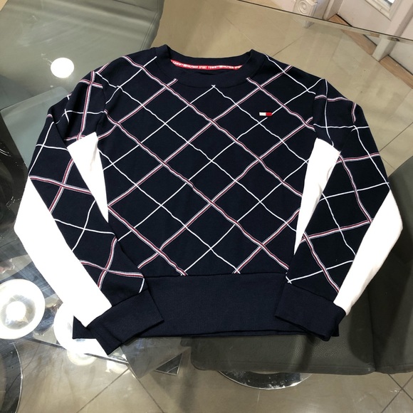 Tommy Hilfiger Sweaters - Tommy Hilfiger women’s Sport Sweatshirt size L